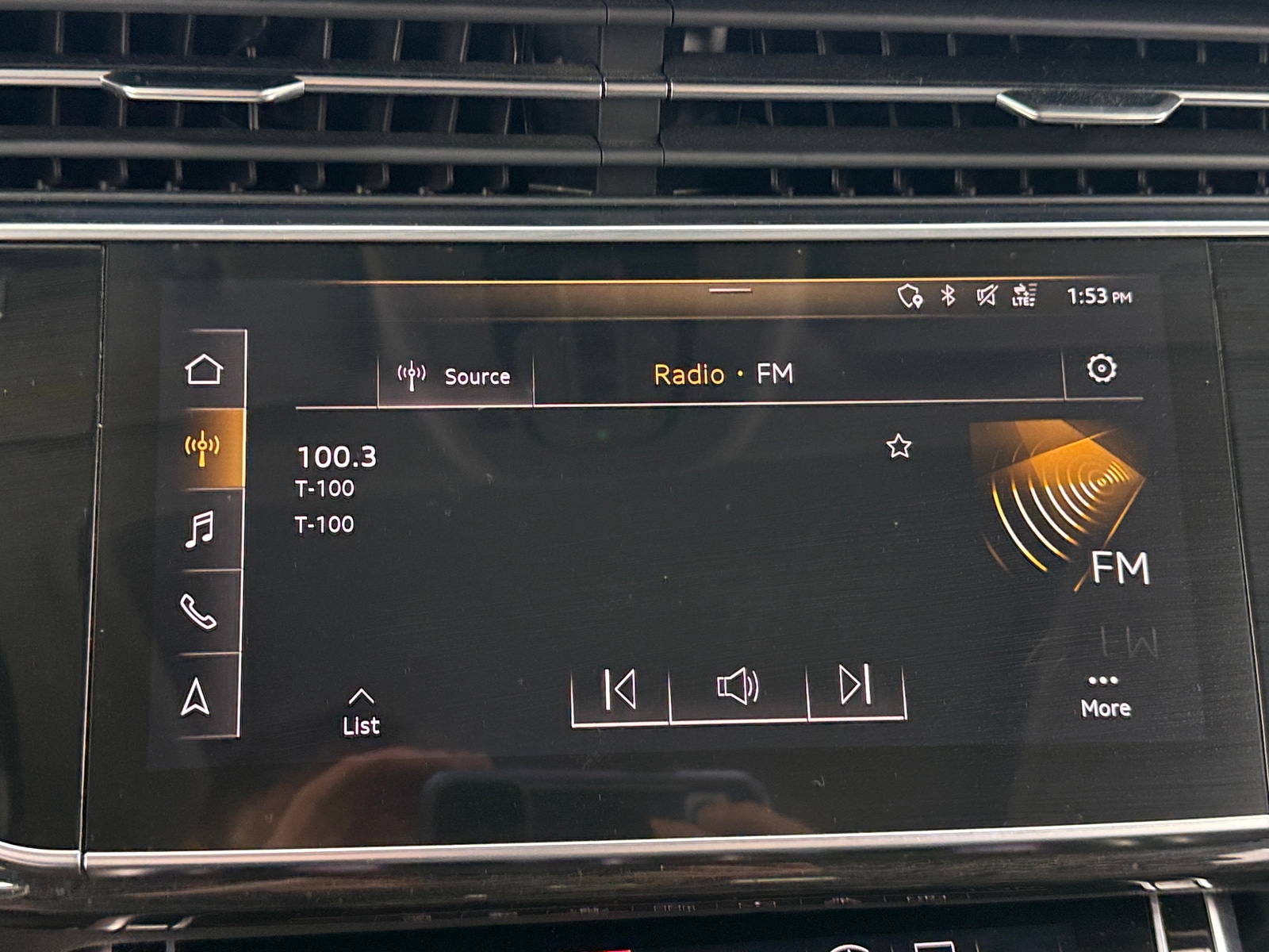Thumbnail: 2019 Audi Q8 - 3