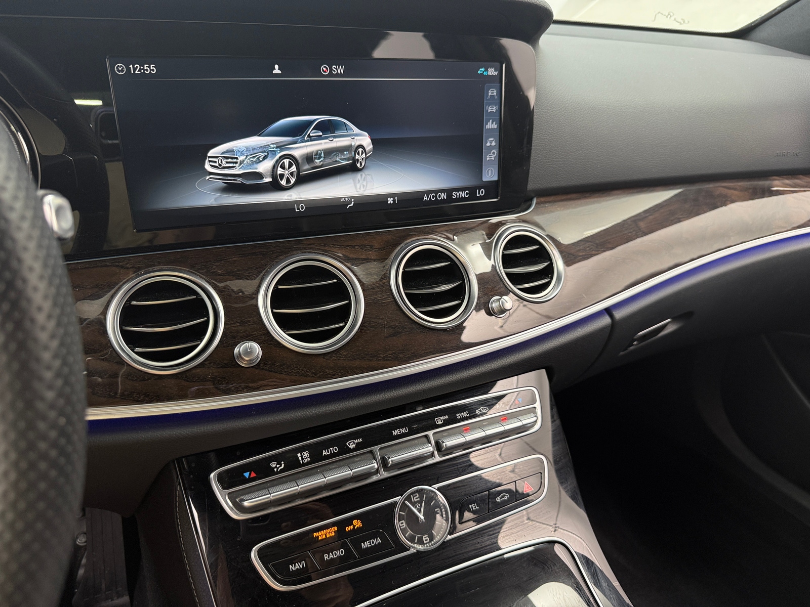 Thumbnail: 2017 Mercedes-Benz E-Class - 3