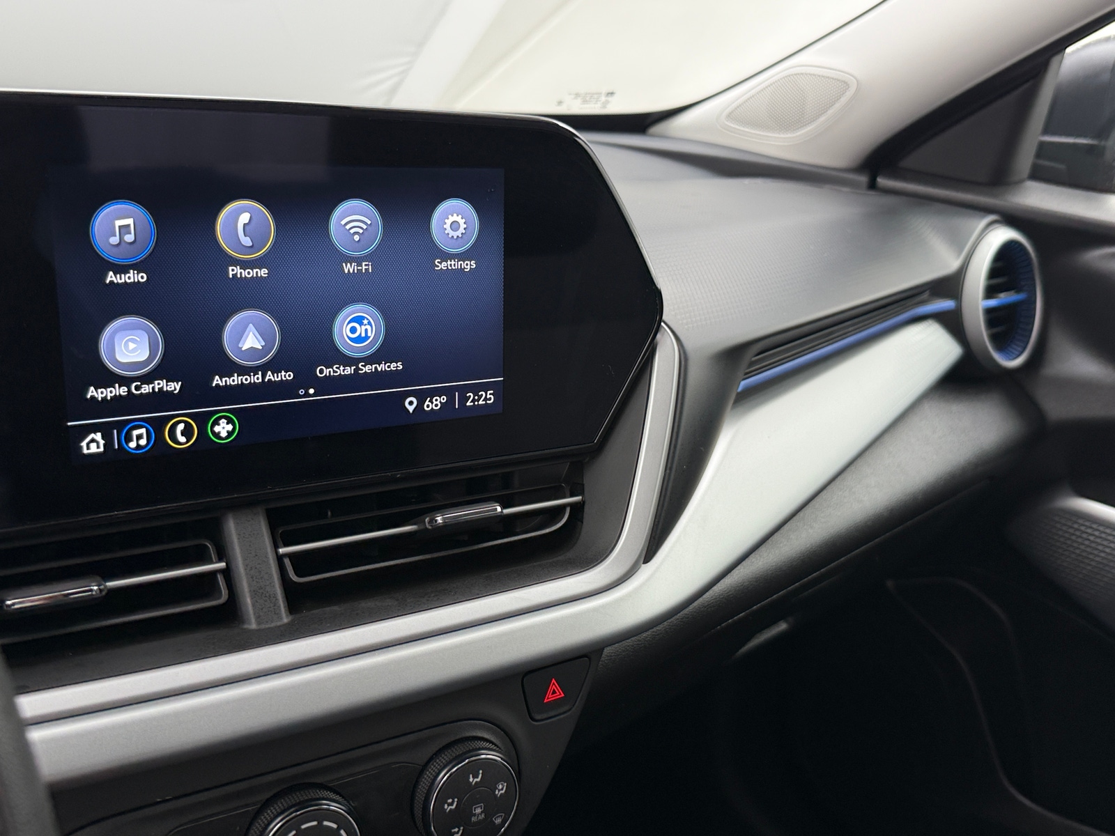Thumbnail: 2025 Chevrolet Trax - 4