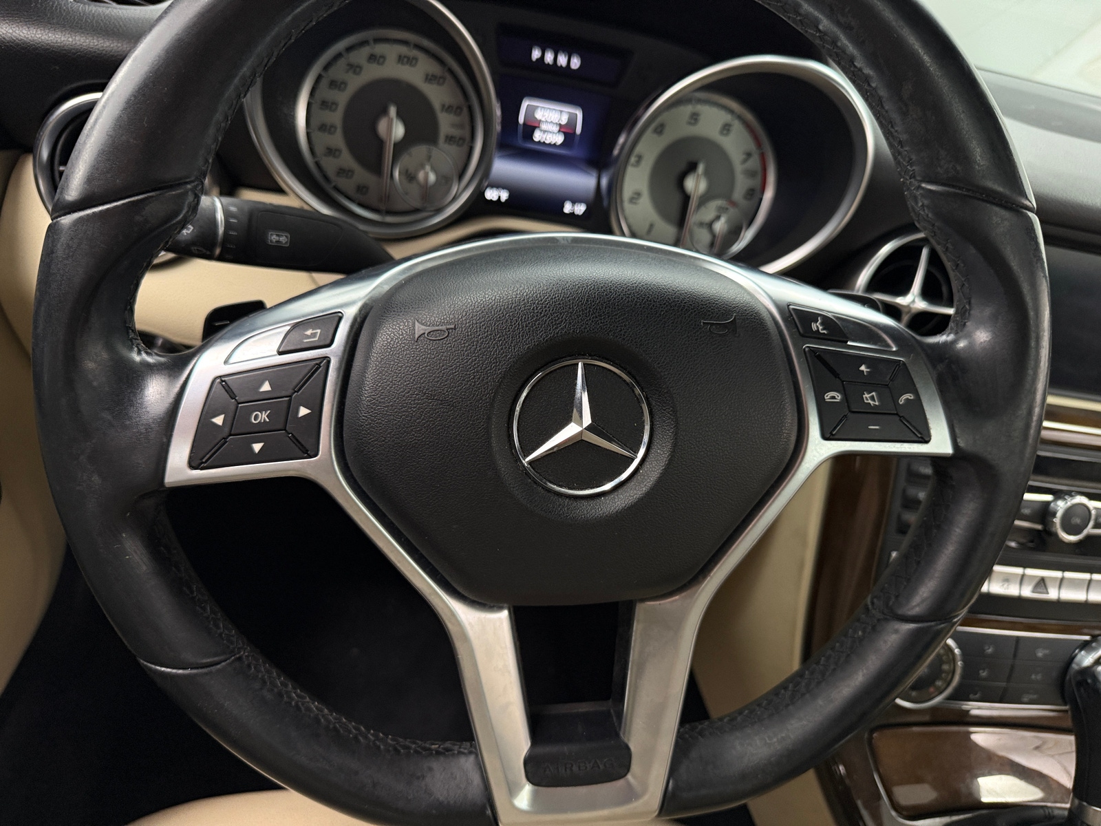 Thumbnail: 2015 Mercedes-Benz SLK - 4