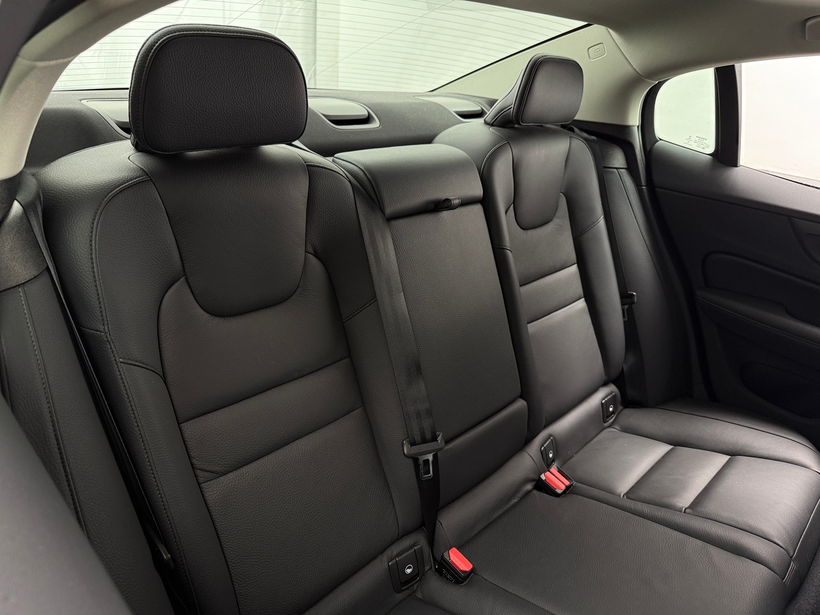 Thumbnail: 2024 Volvo S60 - 5