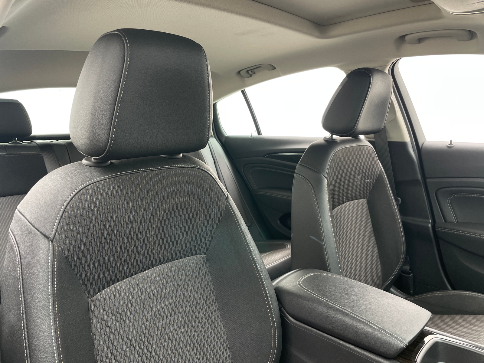 Thumbnail: 2018 Buick Regal - 2