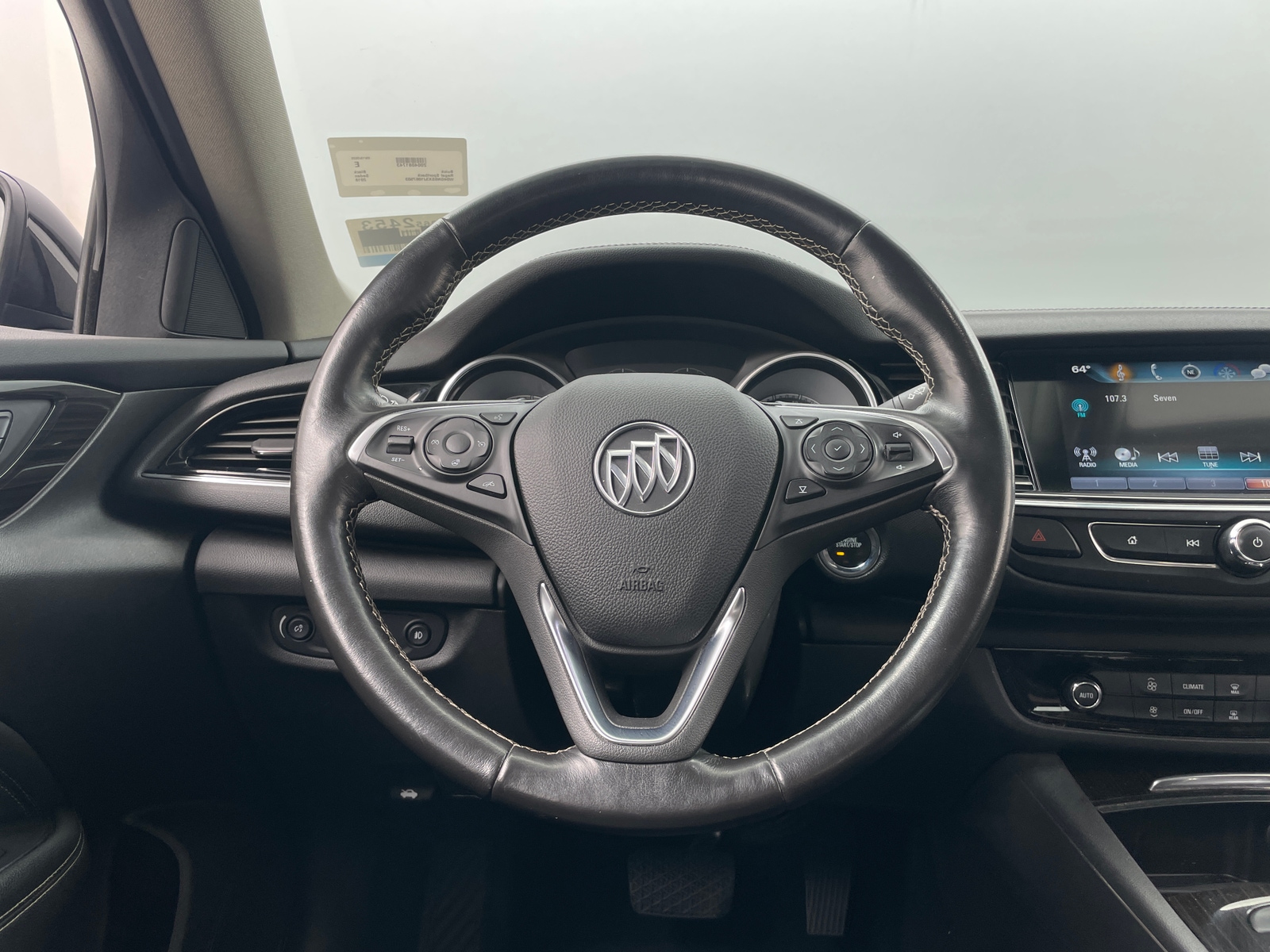 Thumbnail: 2018 Buick Regal - 5