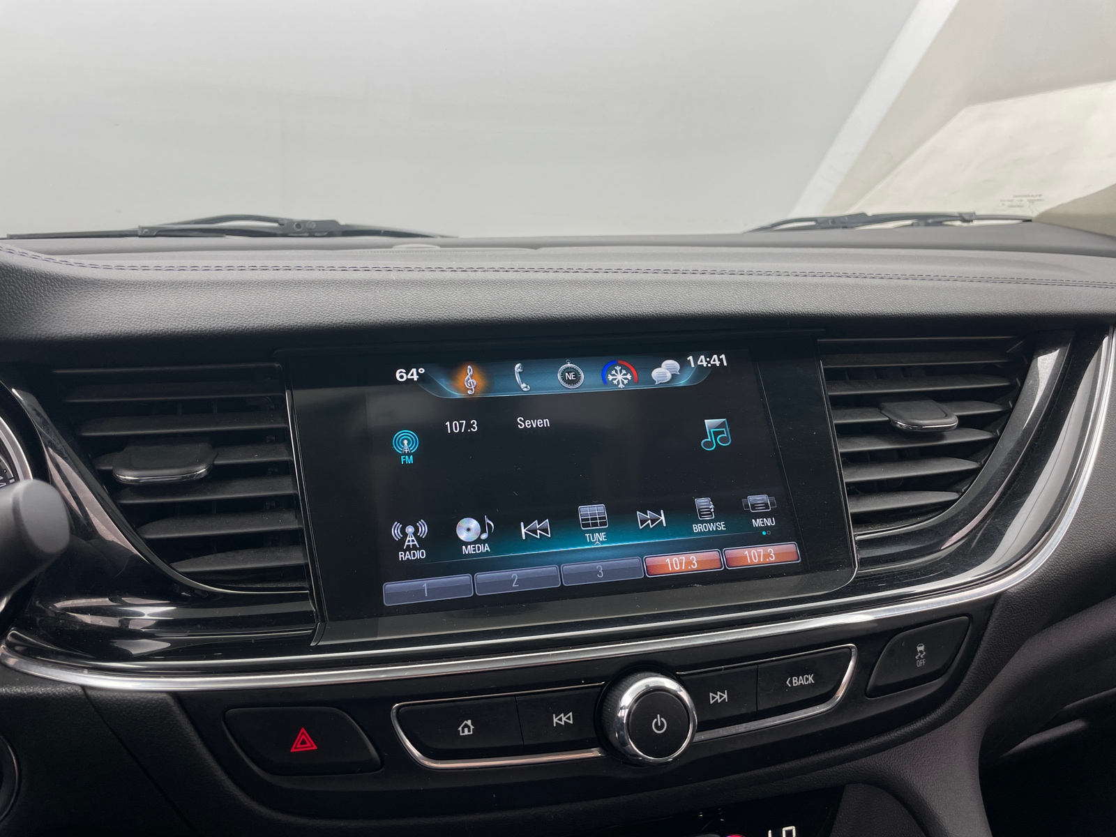Thumbnail: 2018 Buick Regal - 4