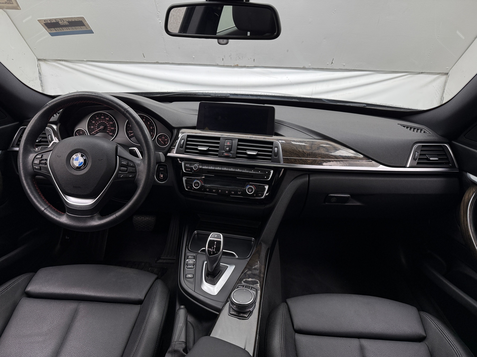 Thumbnail: 2018 BMW 3 Series - 2