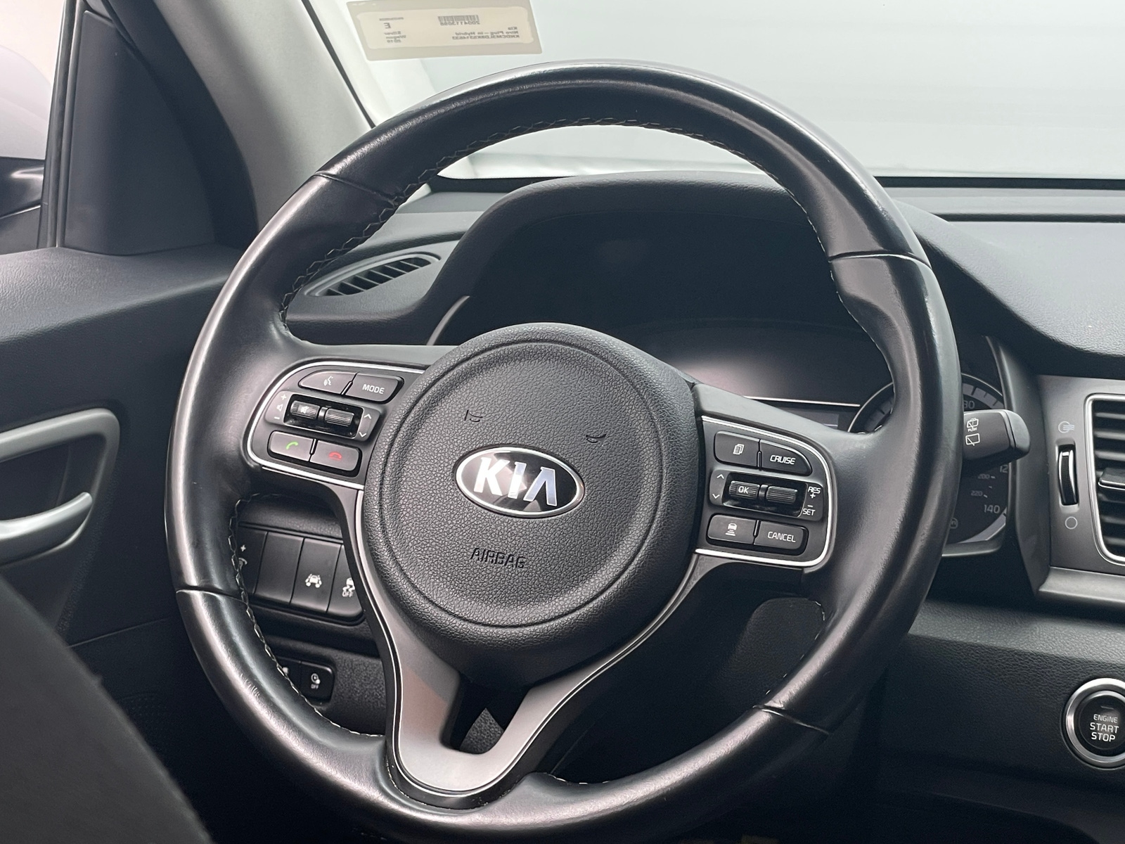 Thumbnail: 2019 Kia Niro - 5