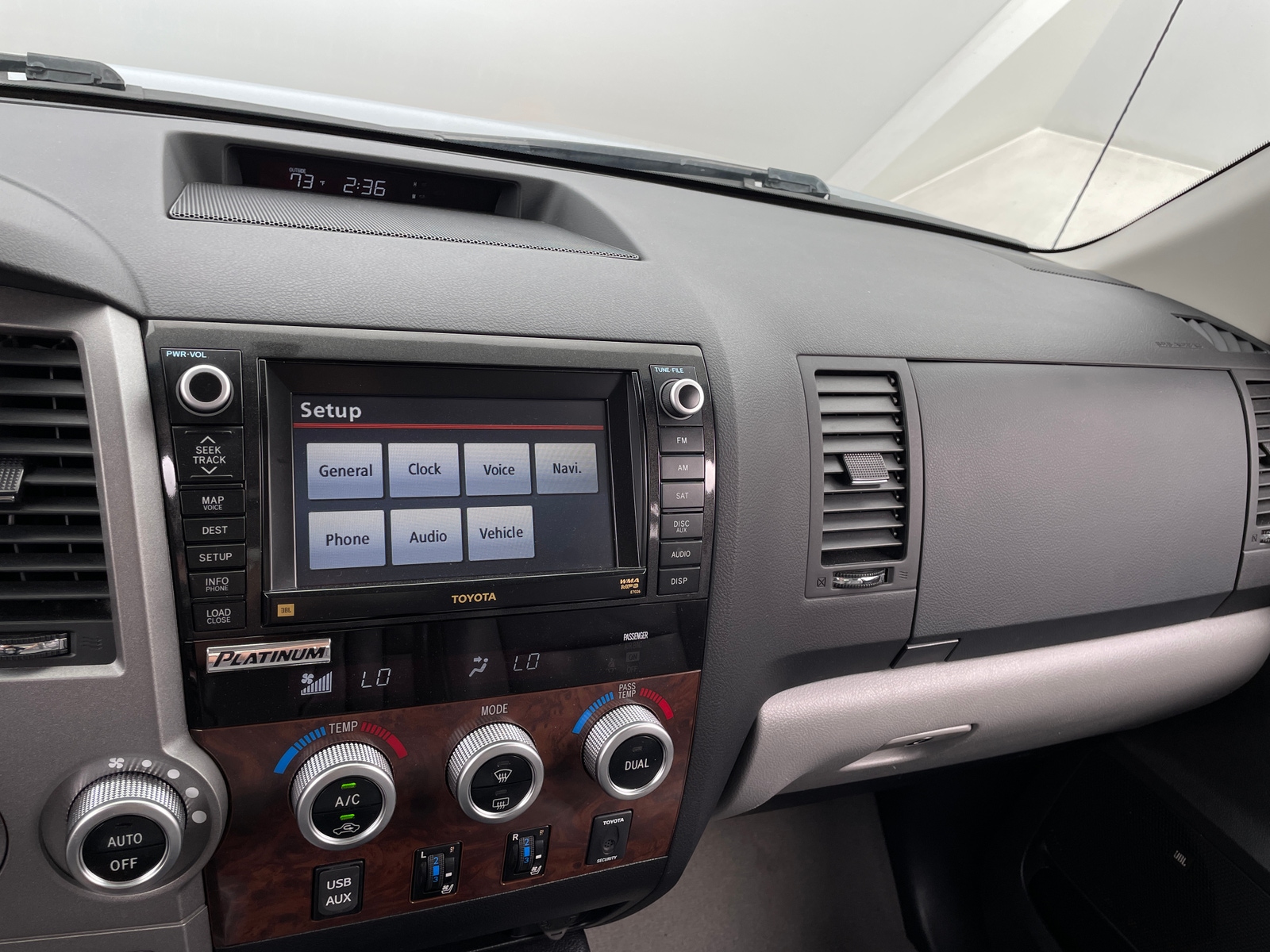 Thumbnail: 2011 Toyota Tundra - 3