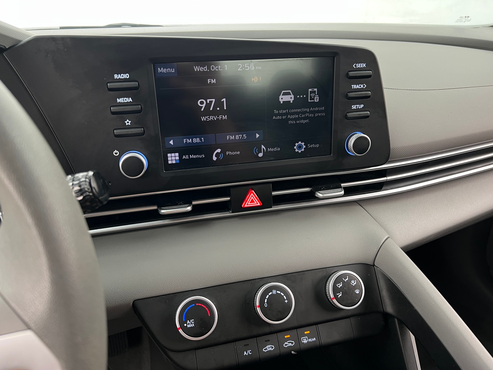 Thumbnail: 2024 Hyundai Elantra - 4