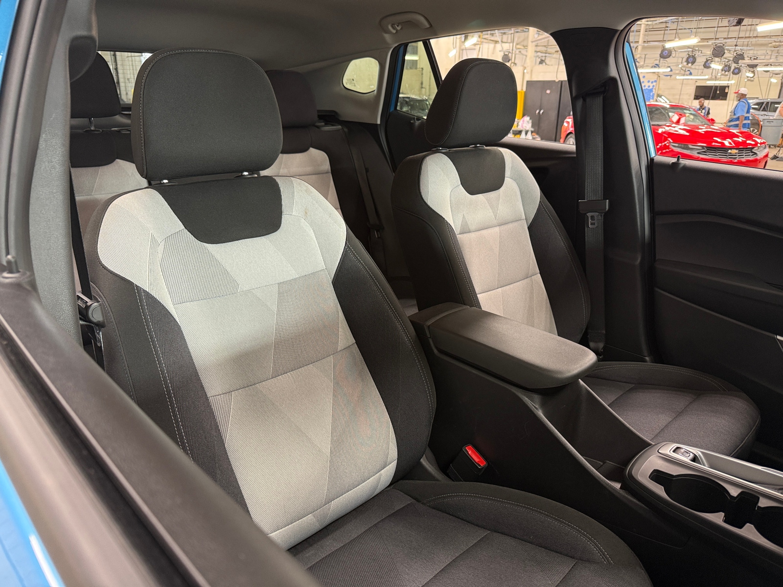 Thumbnail: 2025 Chevrolet Trax - 2