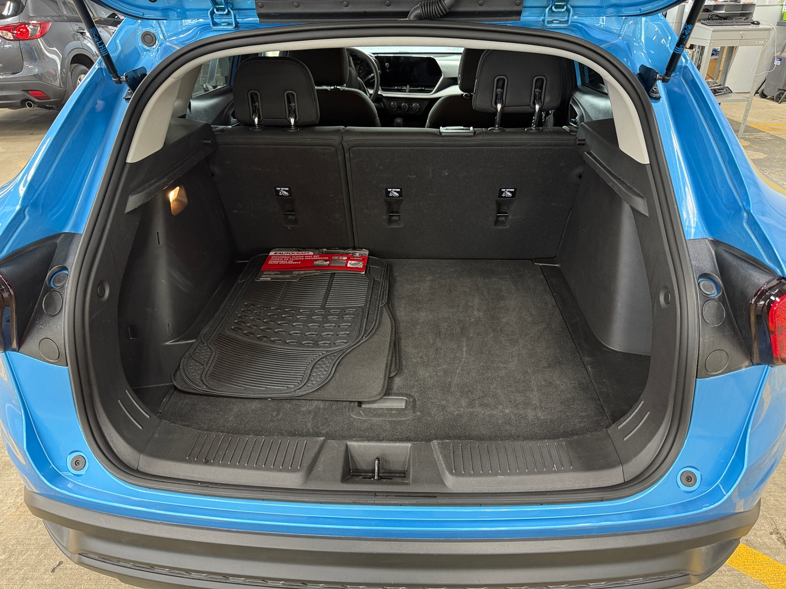 Thumbnail: 2025 Chevrolet Trax - 7