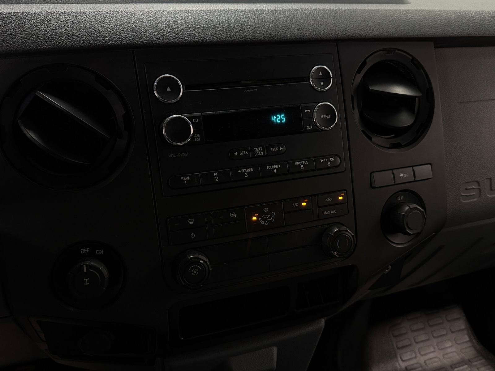 Thumbnail: 2015 Ford Econoline - 3