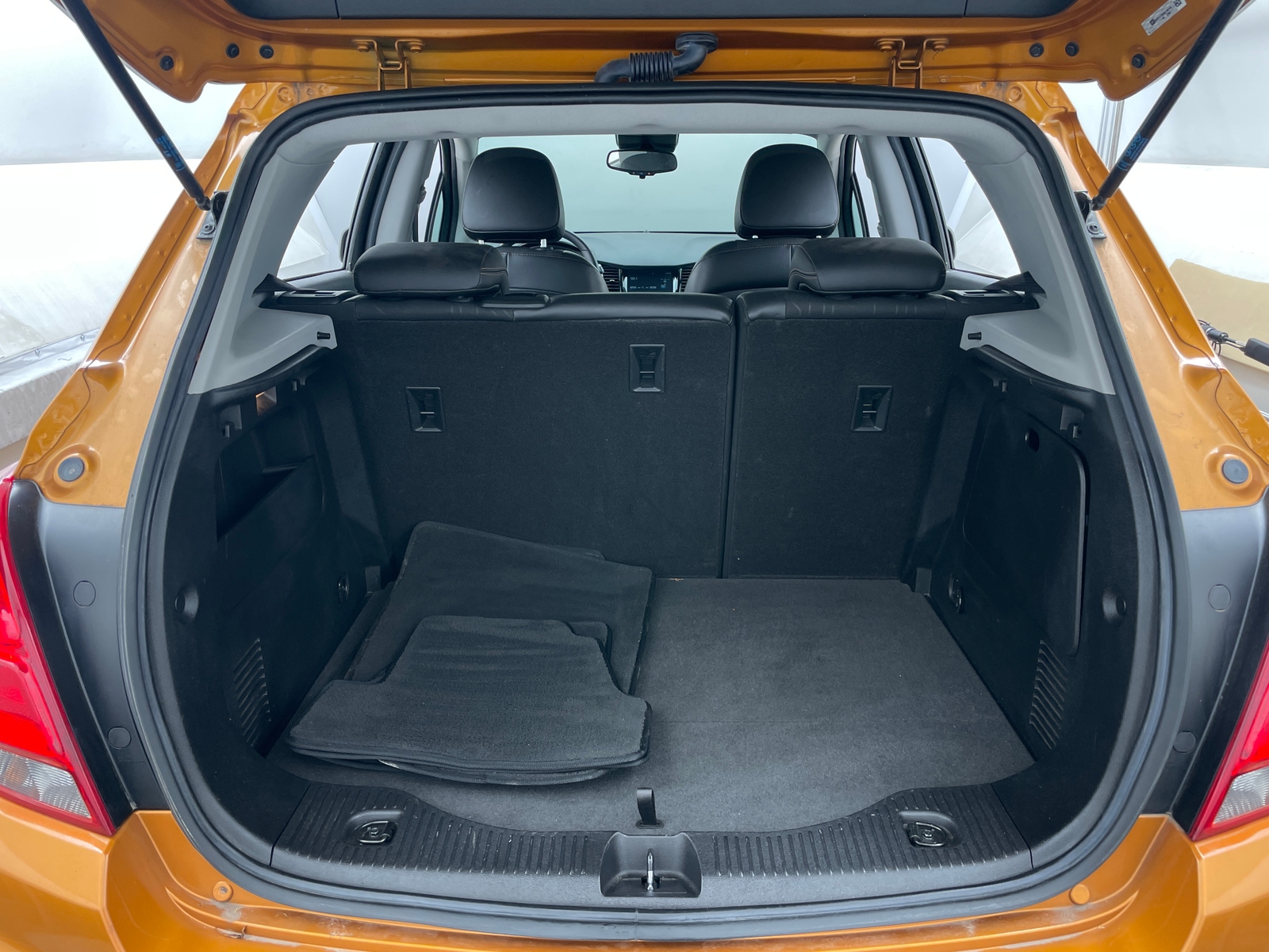 Thumbnail: 2017 Chevrolet Trax - 7
