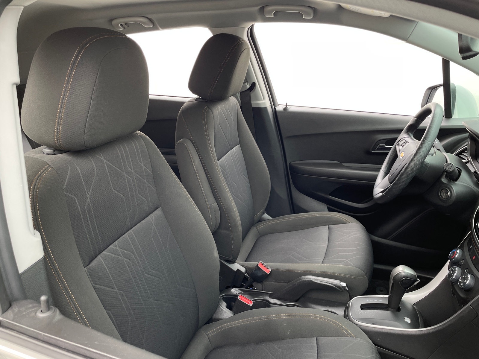 Thumbnail: 2020 Chevrolet Trax - 2