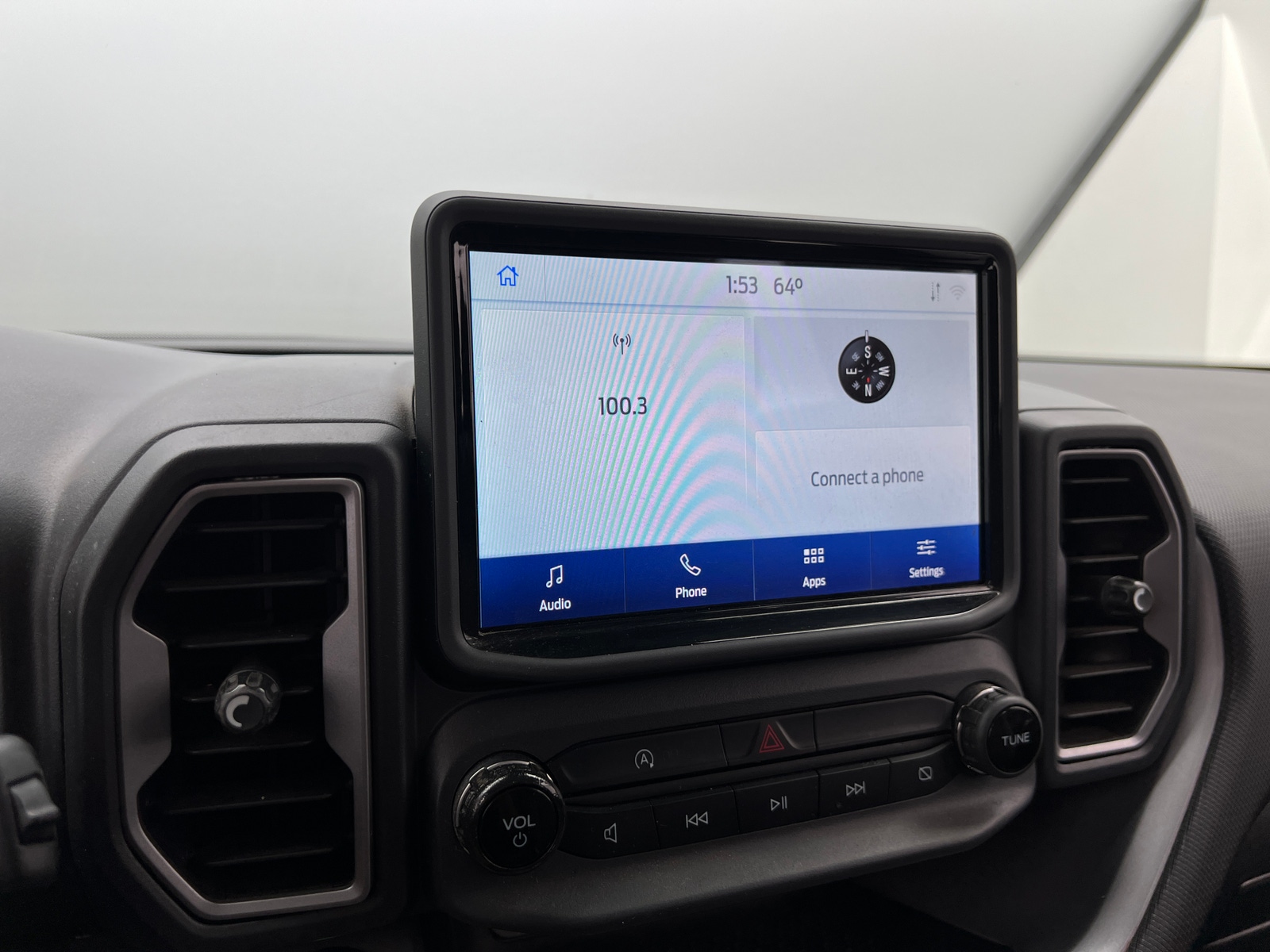 Thumbnail: 2021 Ford Bronco Sport - 4
