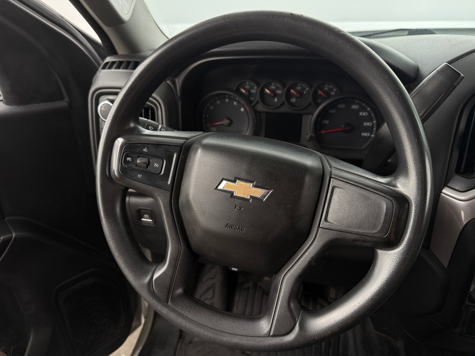 Thumbnail: 2020 Chevrolet Silverado 1500 - 5