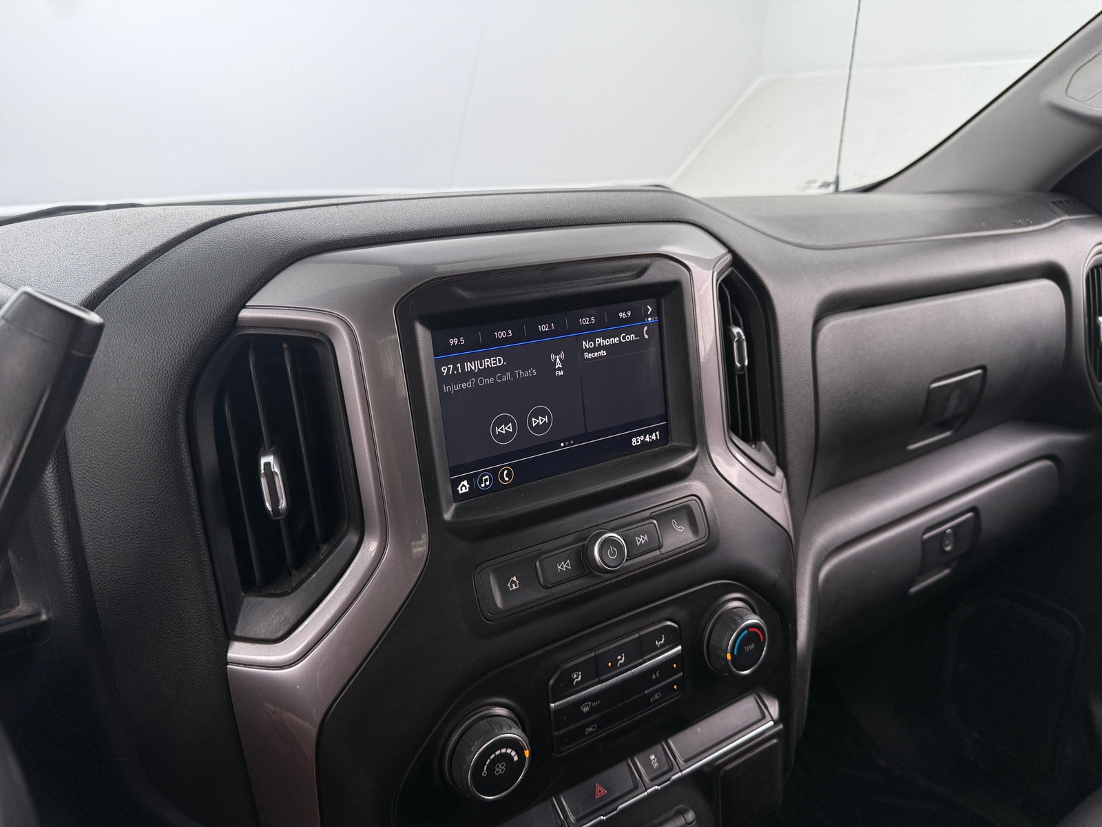 Thumbnail: 2020 Chevrolet Silverado 1500 - 4