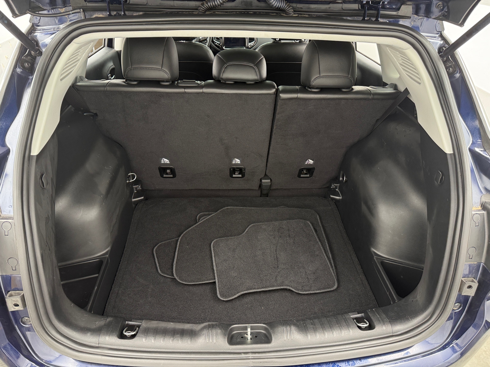 Thumbnail: 2019 Jeep Compass - 6