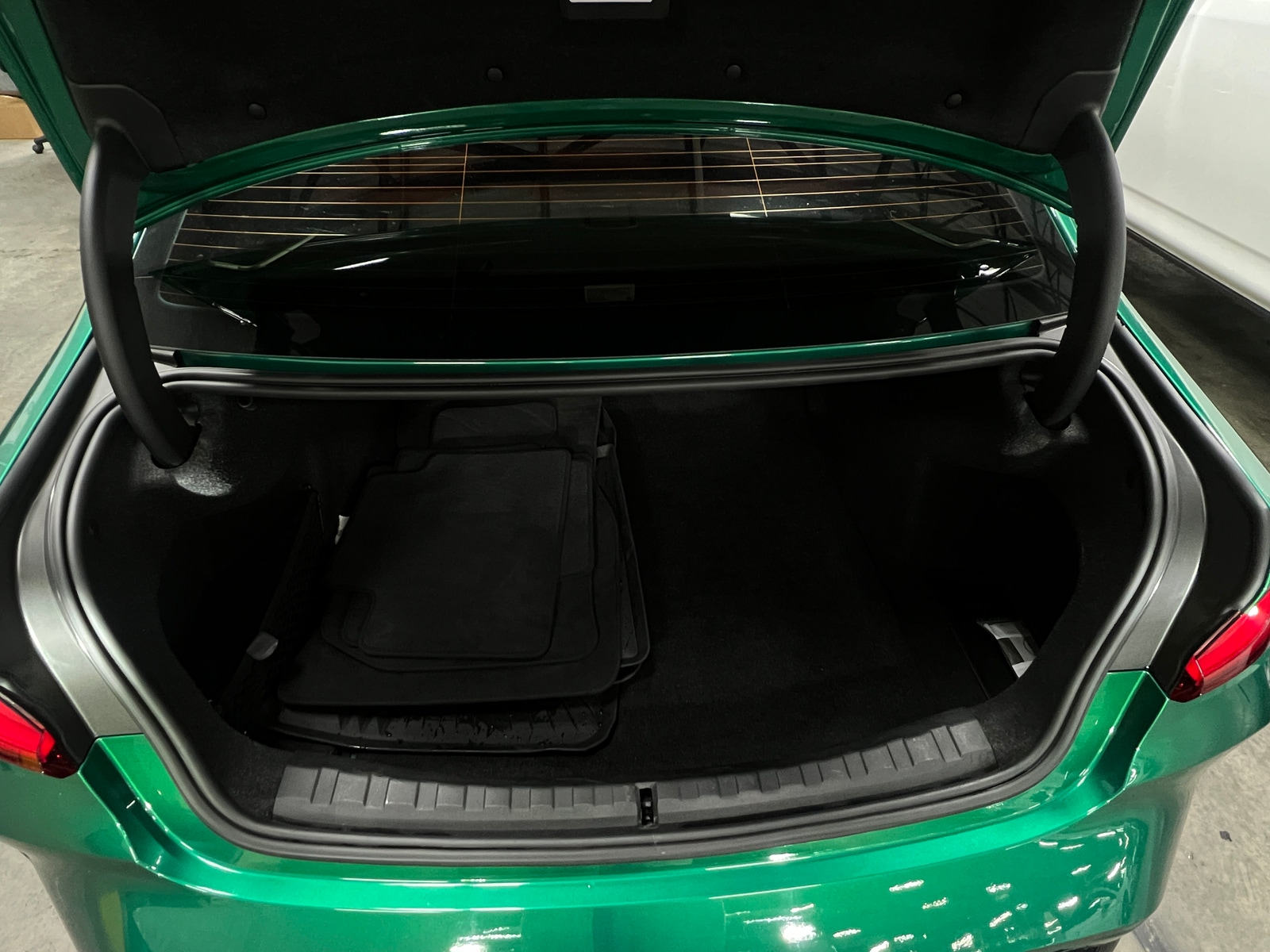 Thumbnail: 2023 BMW M3 - 6