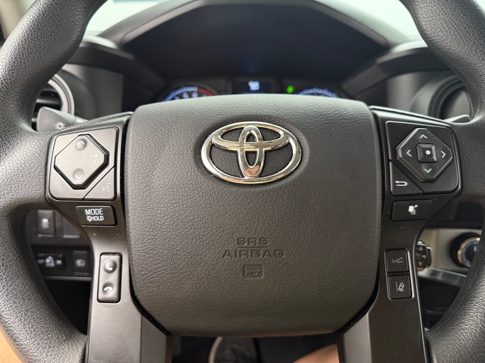 Thumbnail: 2022 Toyota Tacoma - 5