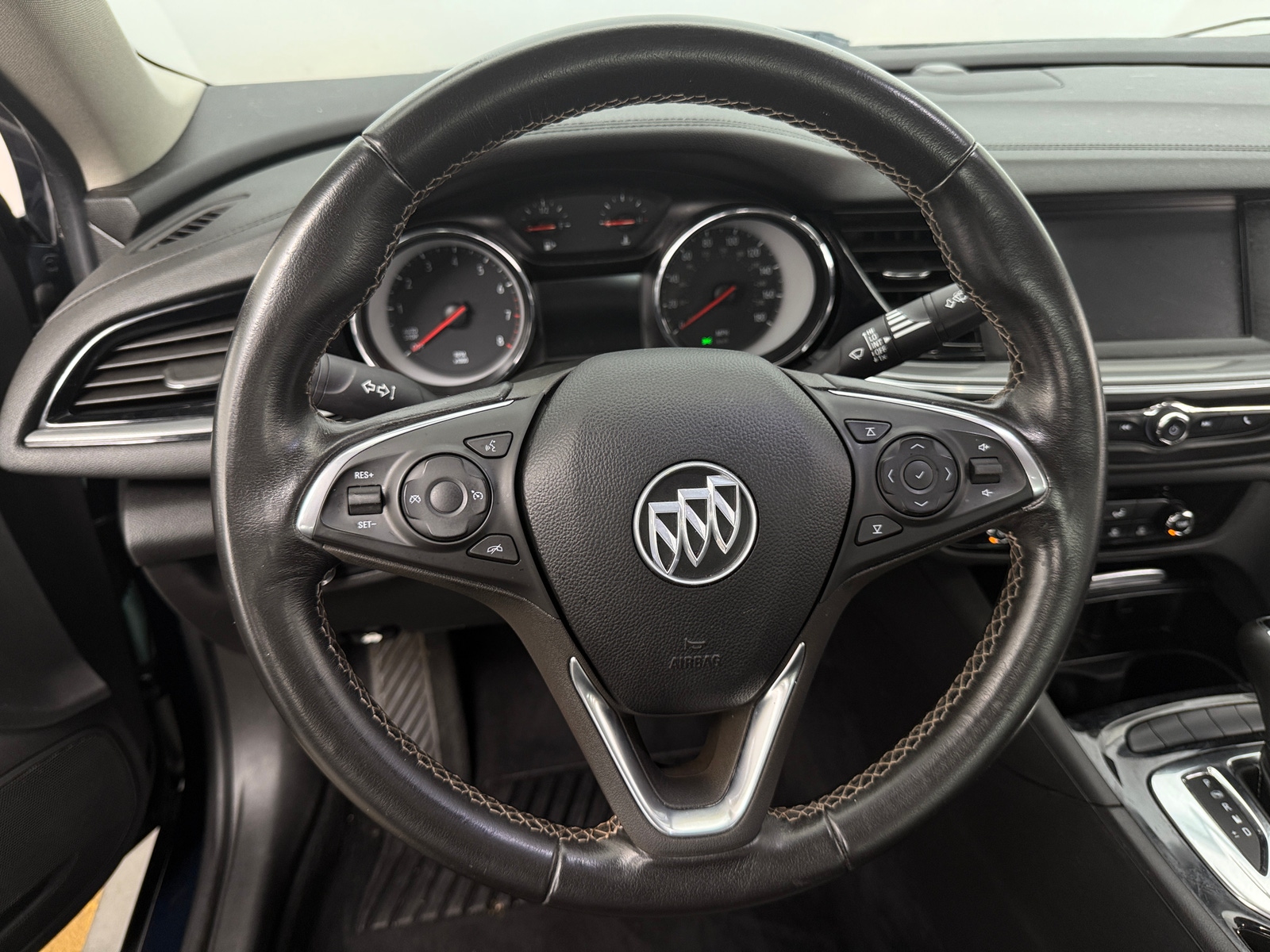 Thumbnail: 2018 Buick Regal - 5