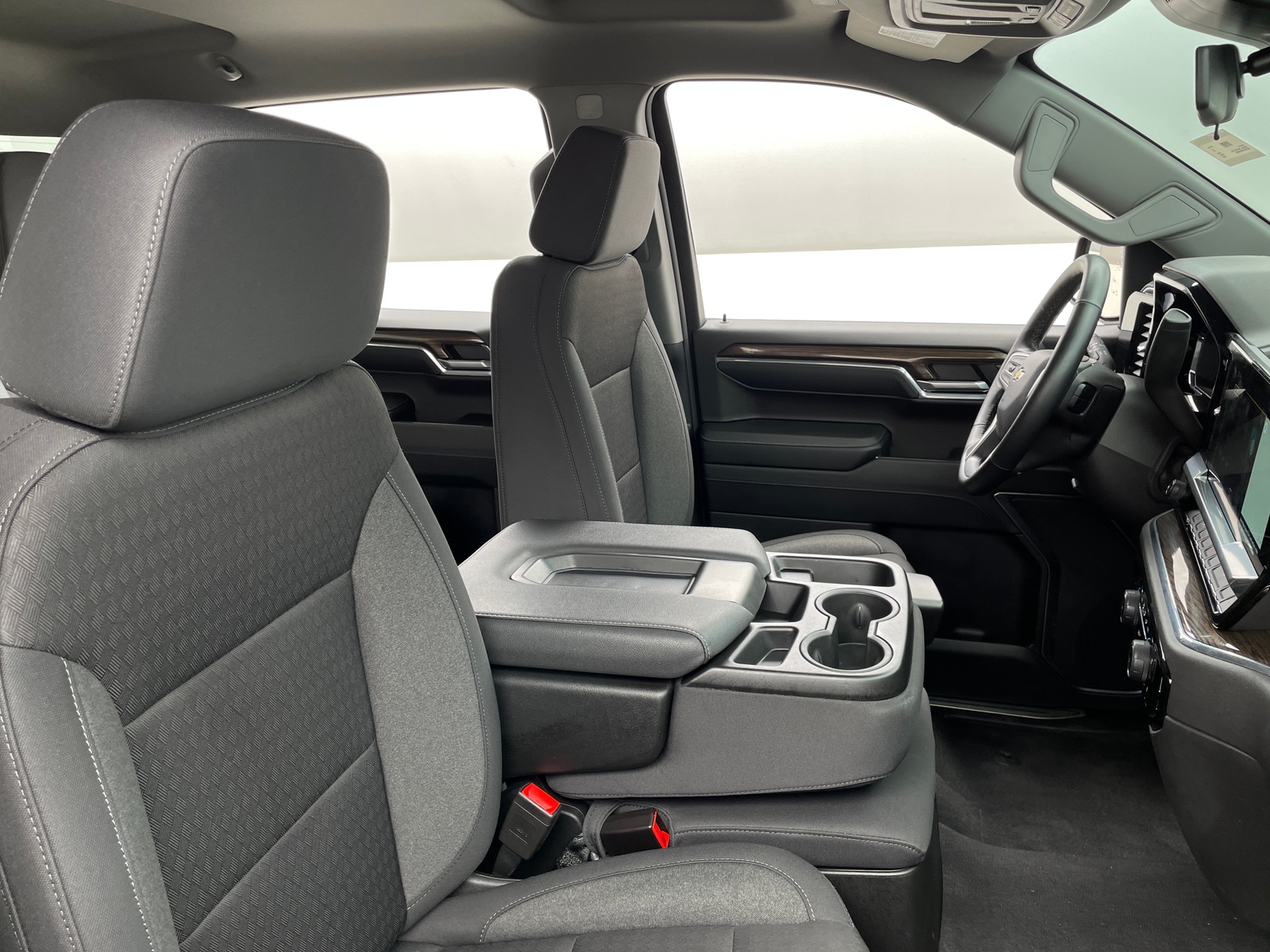 Thumbnail: 2024 Chevrolet Silverado 1500 - 2