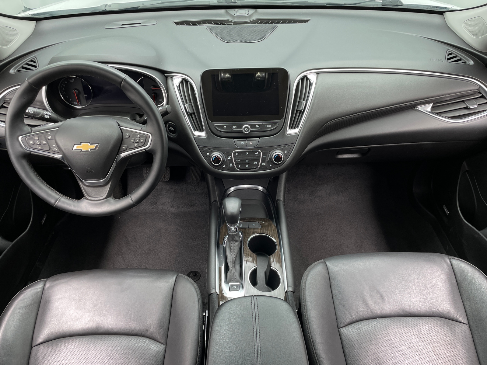 Thumbnail: 2024 Chevrolet Malibu - 2