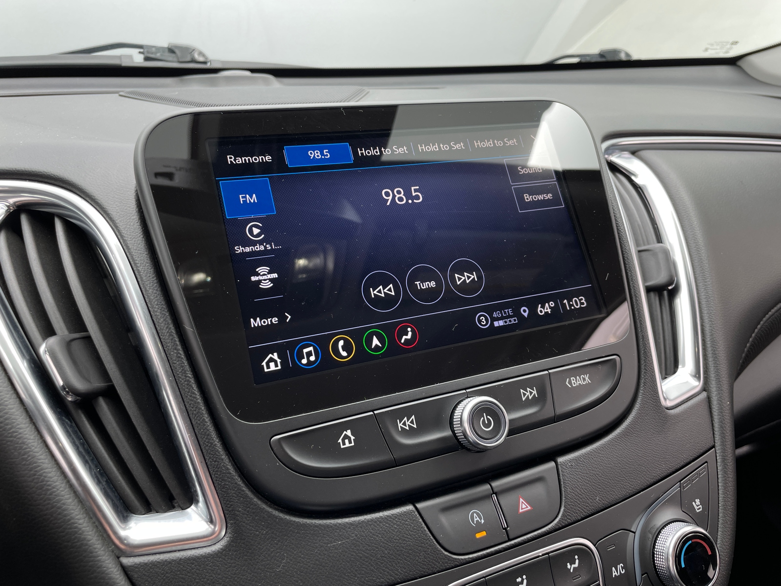 Thumbnail: 2024 Chevrolet Malibu - 3