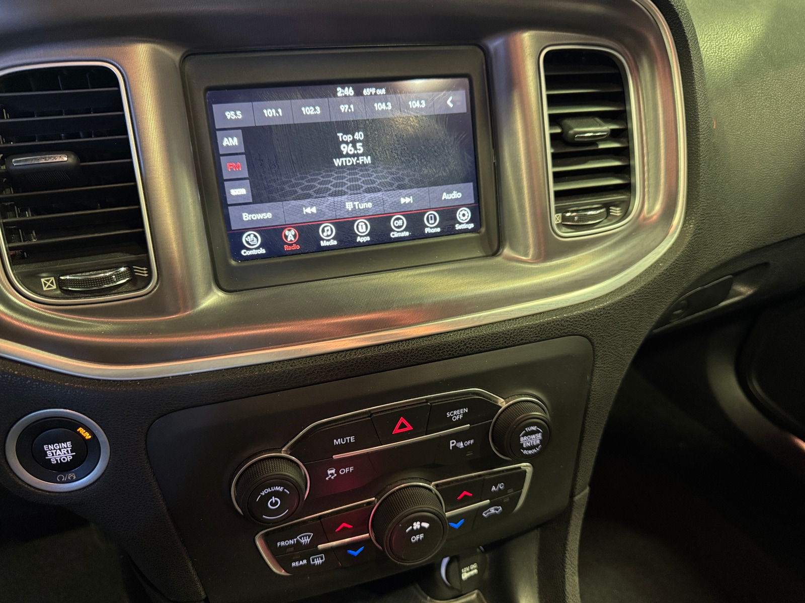 Thumbnail: 2019 Dodge Charger - 3