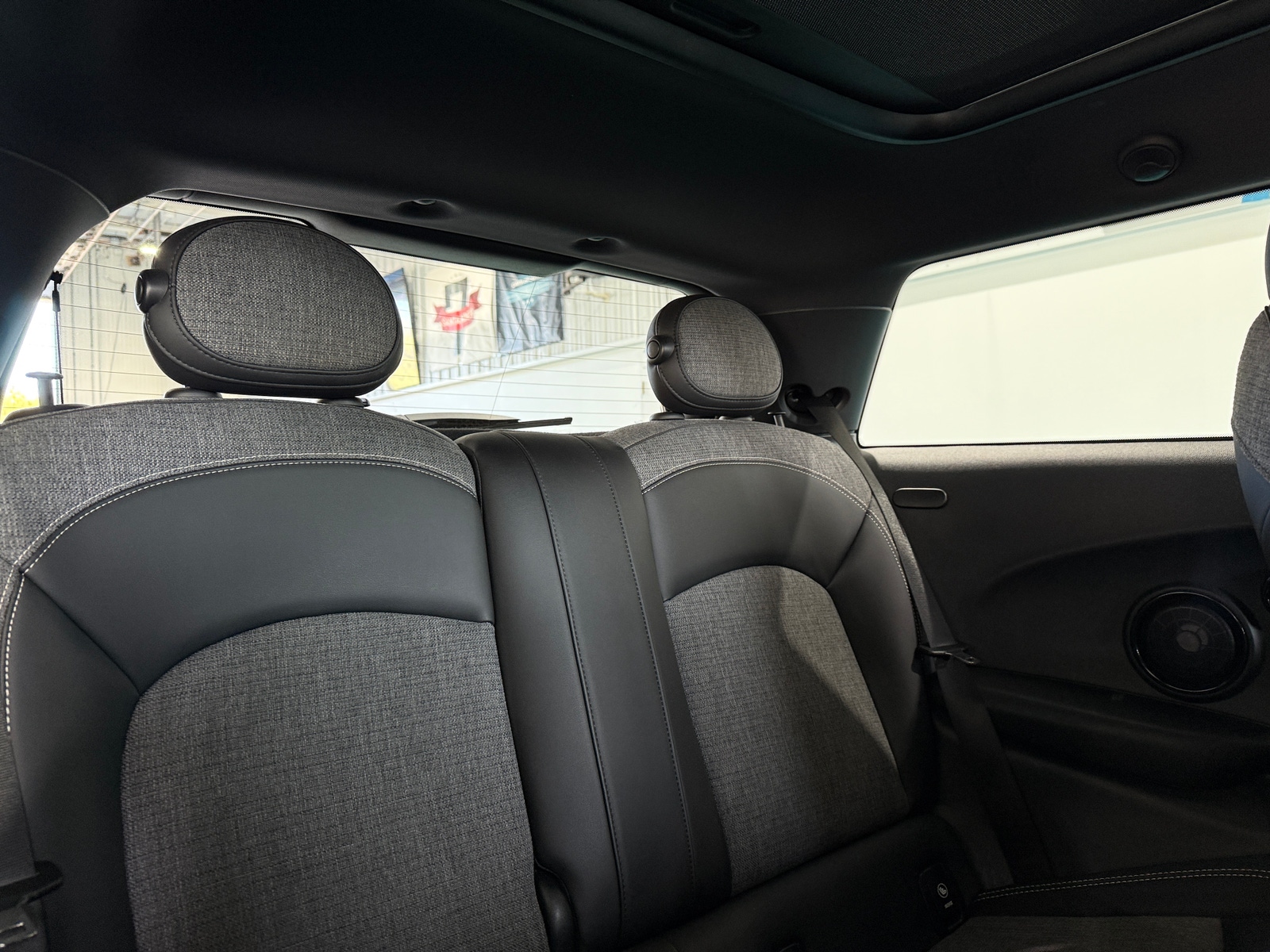 Thumbnail: 2023 MINI Cooper Hardtop - 6