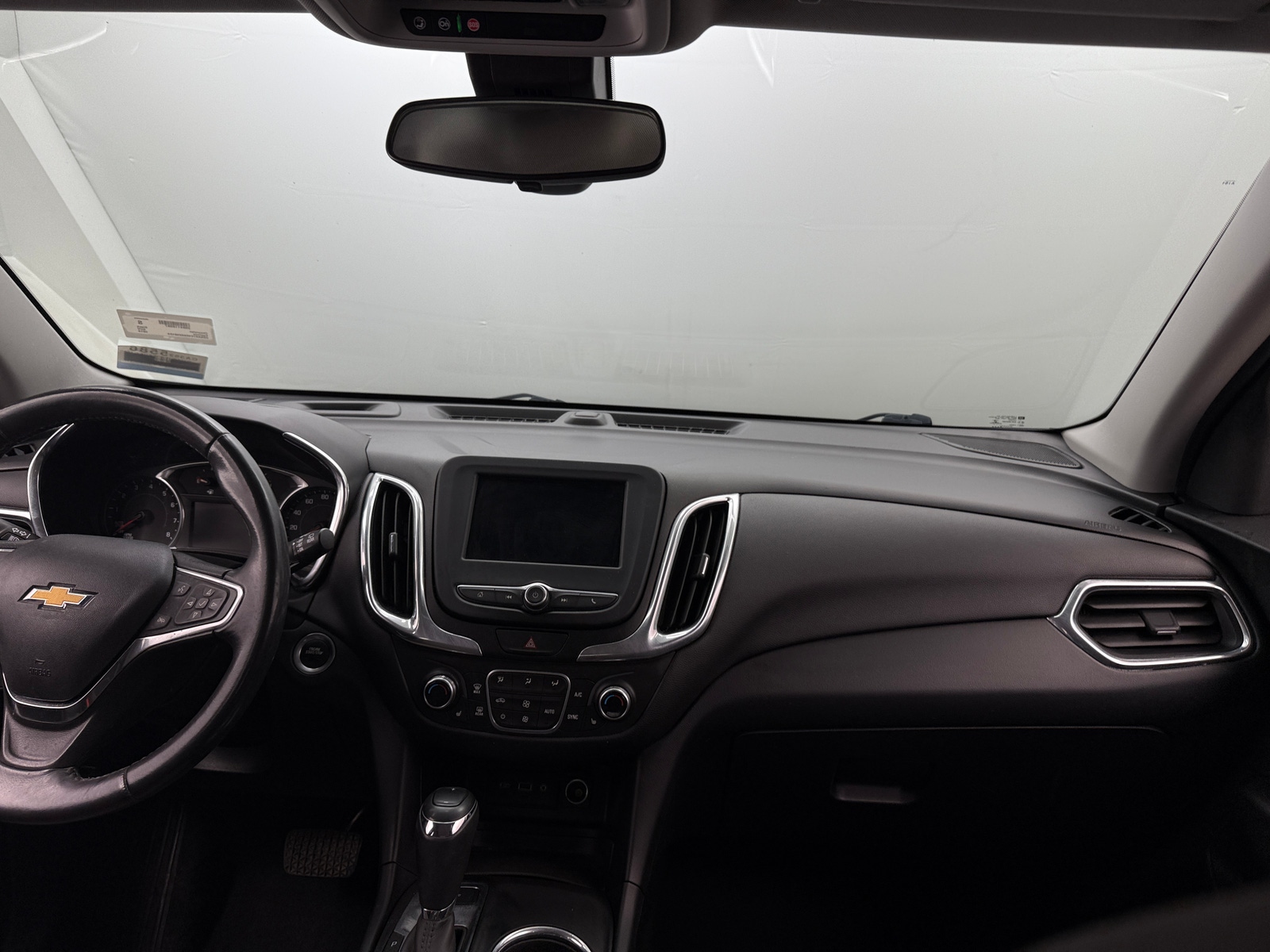 Thumbnail: 2019 Chevrolet Equinox - 3