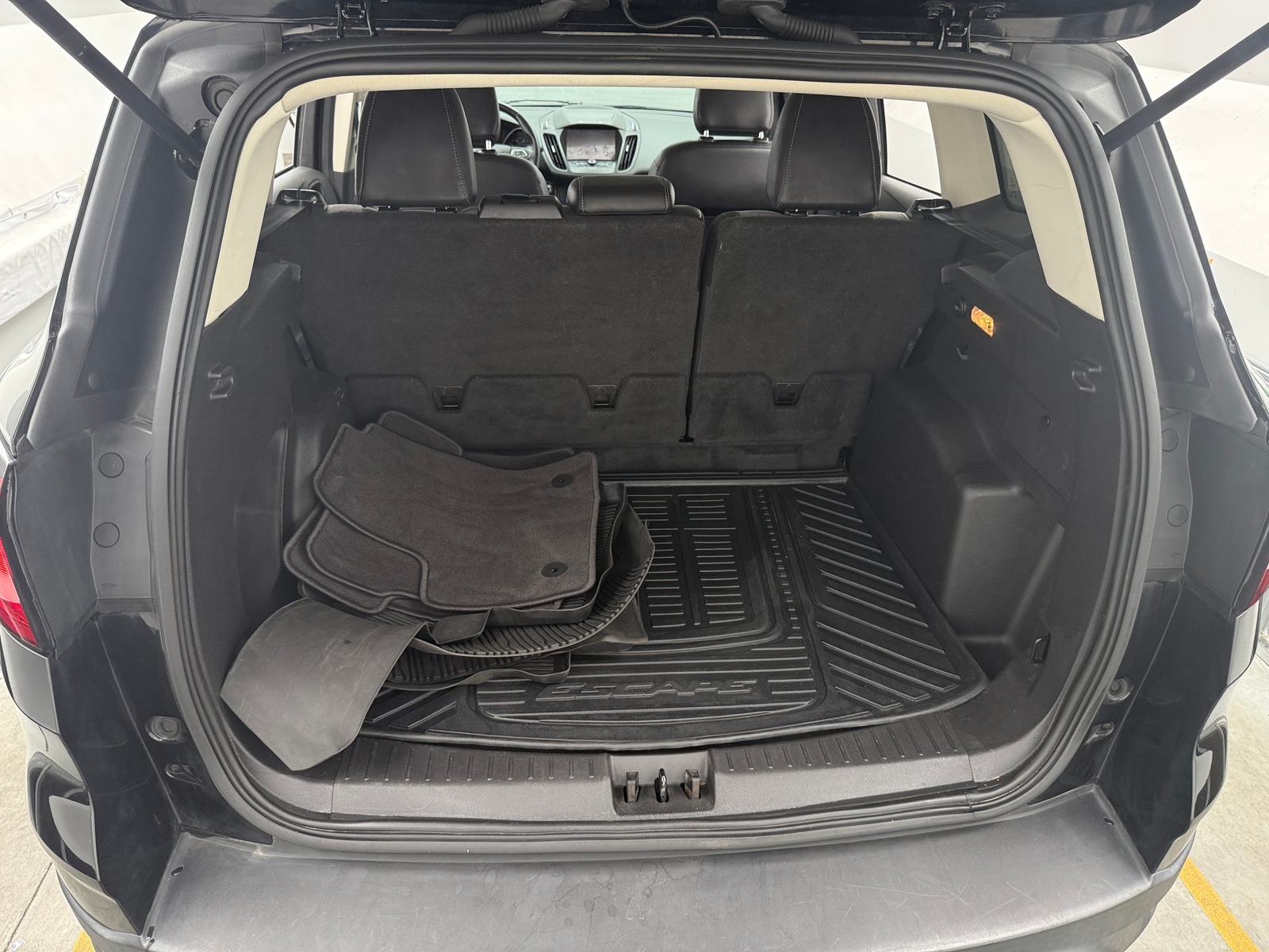Thumbnail: 2019 Ford Escape - 6