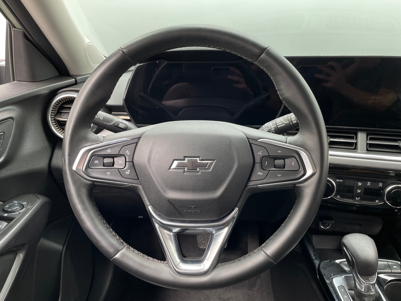 Thumbnail: 2025 Chevrolet Trax - 4