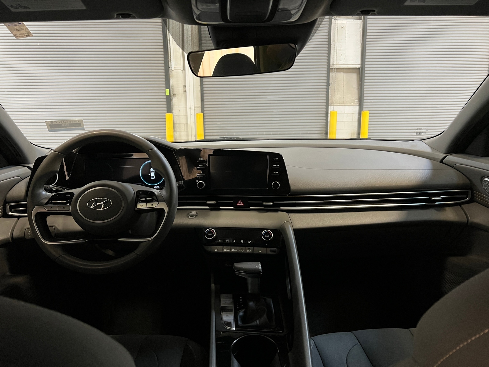 Thumbnail: 2021 Hyundai Elantra - 3