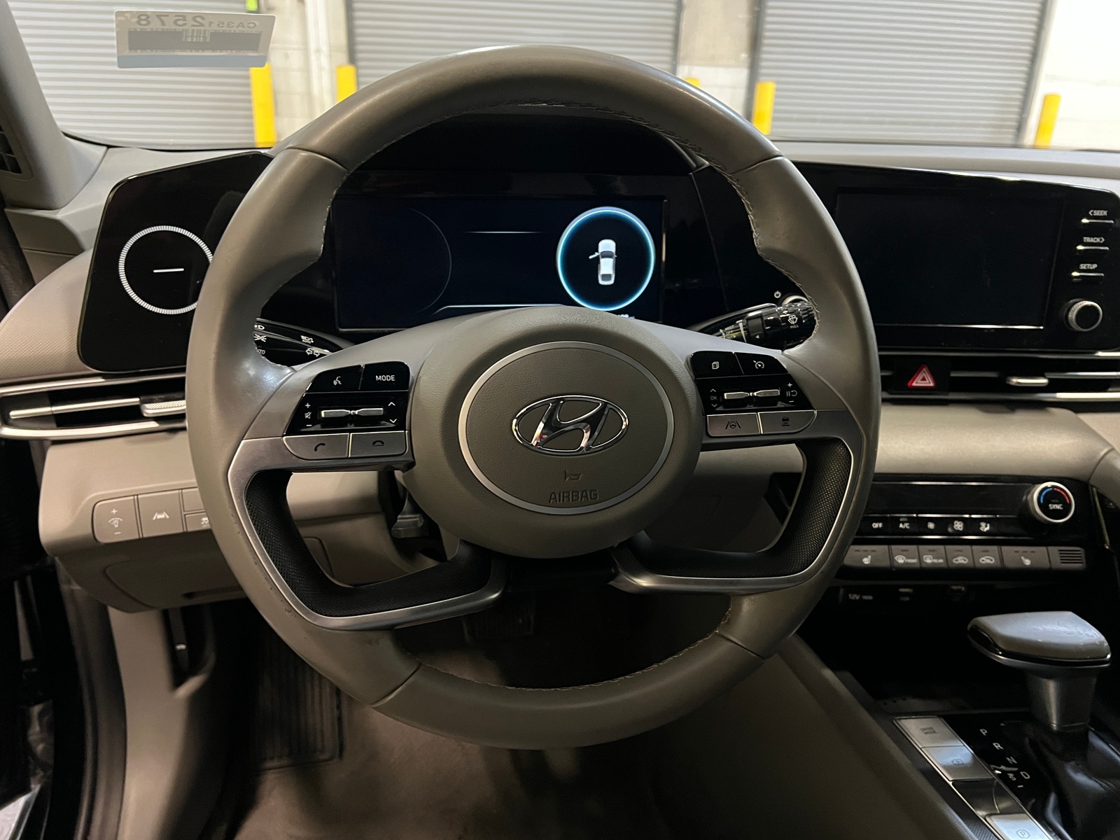 Thumbnail: 2021 Hyundai Elantra - 5