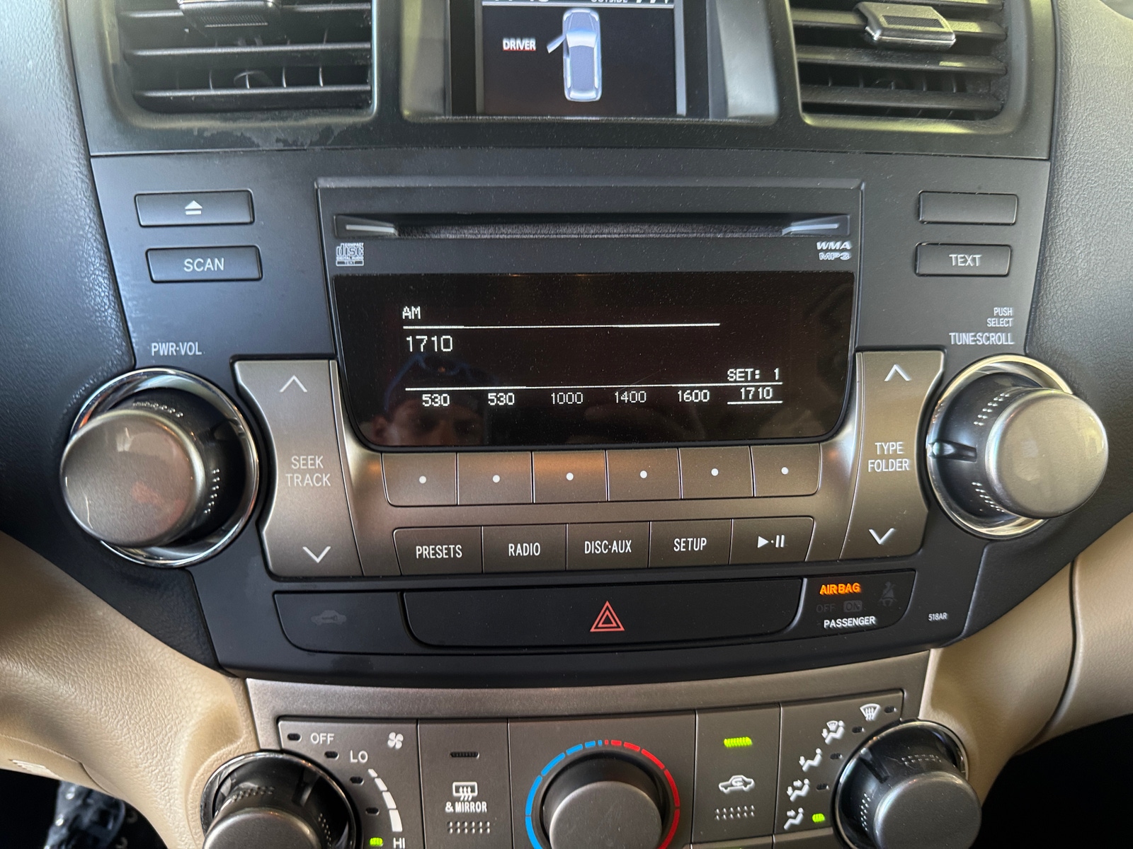 Thumbnail: 2012 Toyota Highlander - 4