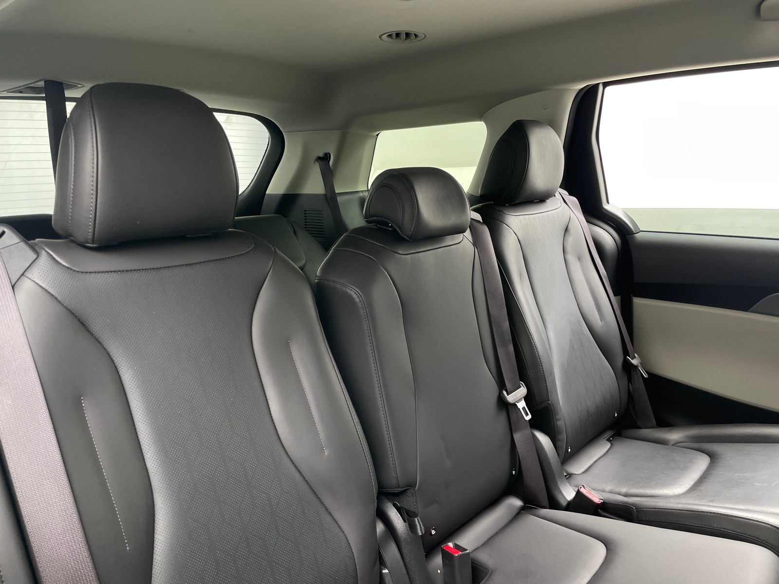 Thumbnail: 2024 Kia Carnival - 5