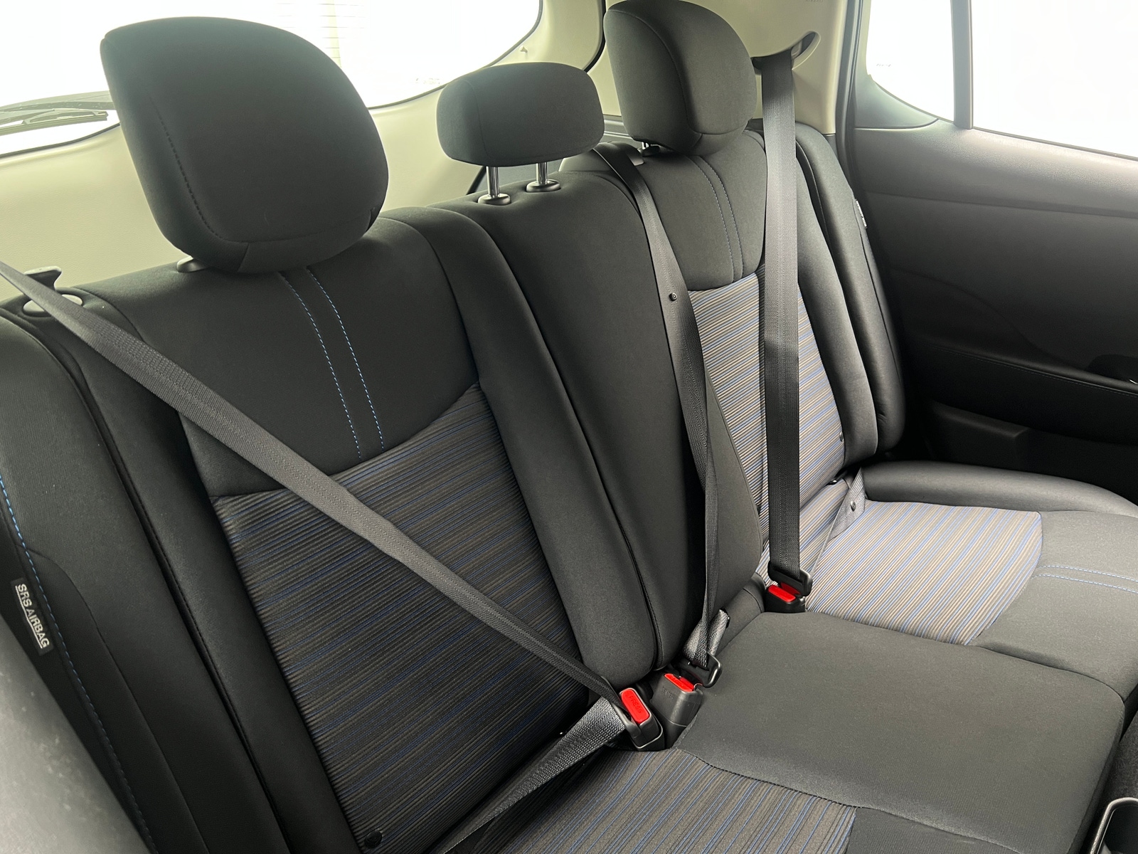 Thumbnail: 2025 Nissan Leaf - 6