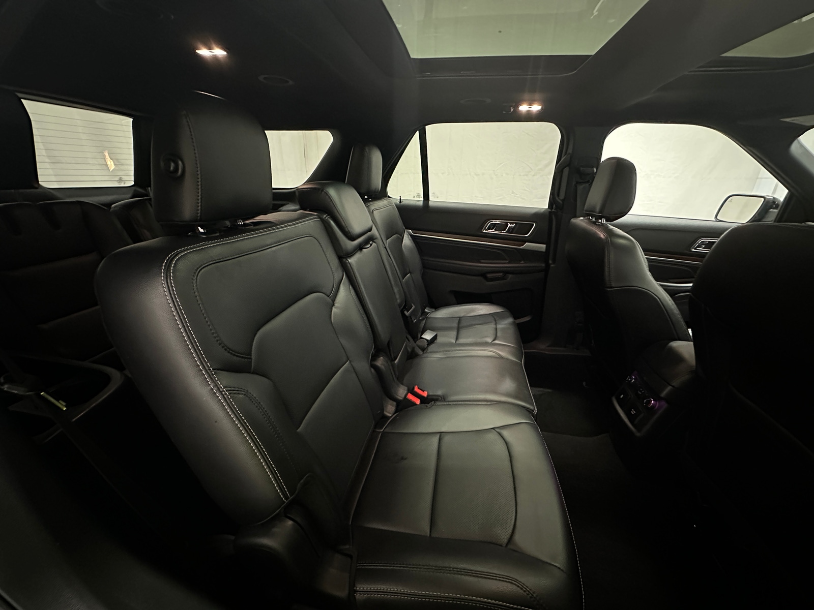 Thumbnail: 2019 Ford Explorer - 5