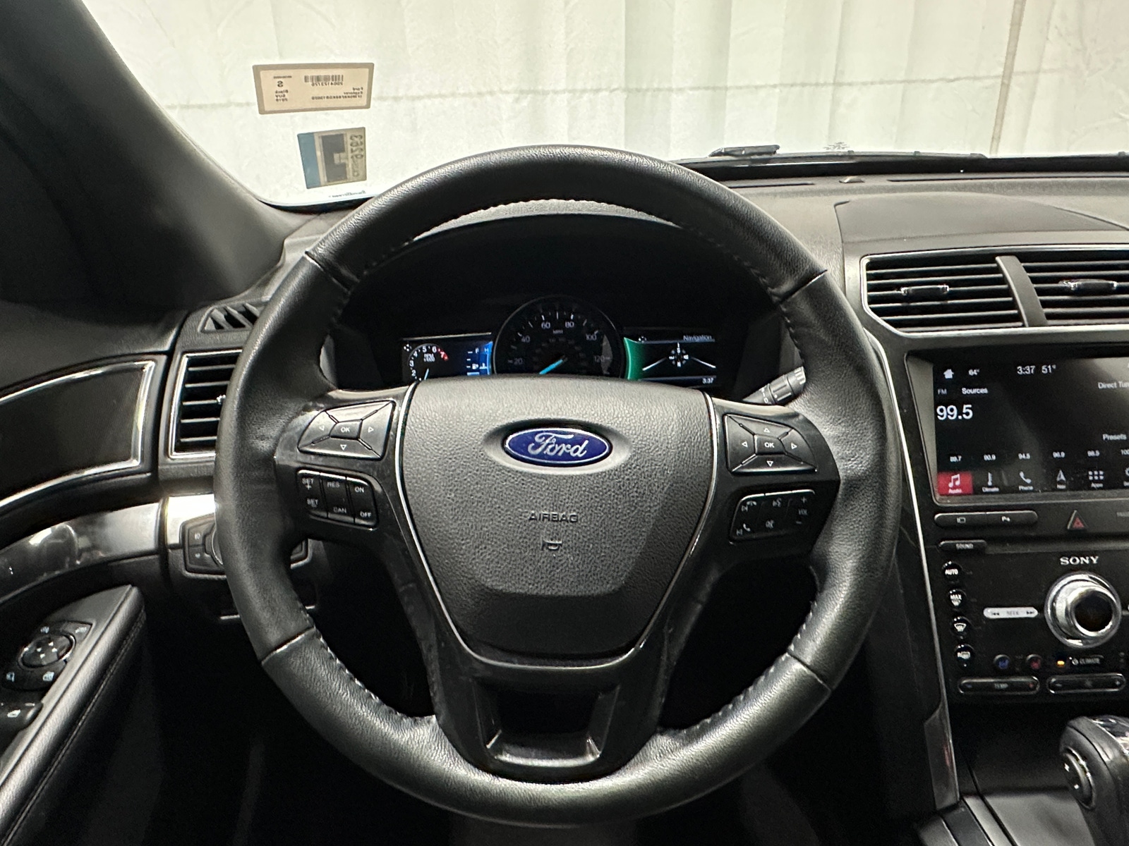 Thumbnail: 2019 Ford Explorer - 4