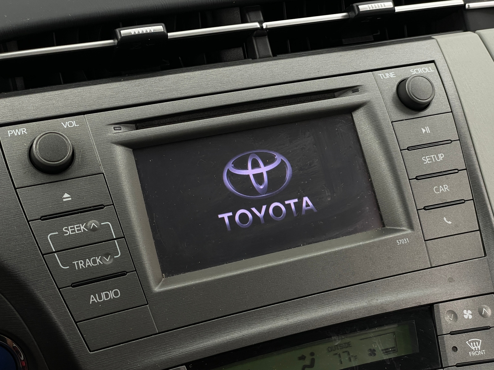 Thumbnail: 2012 Toyota Prius - 4