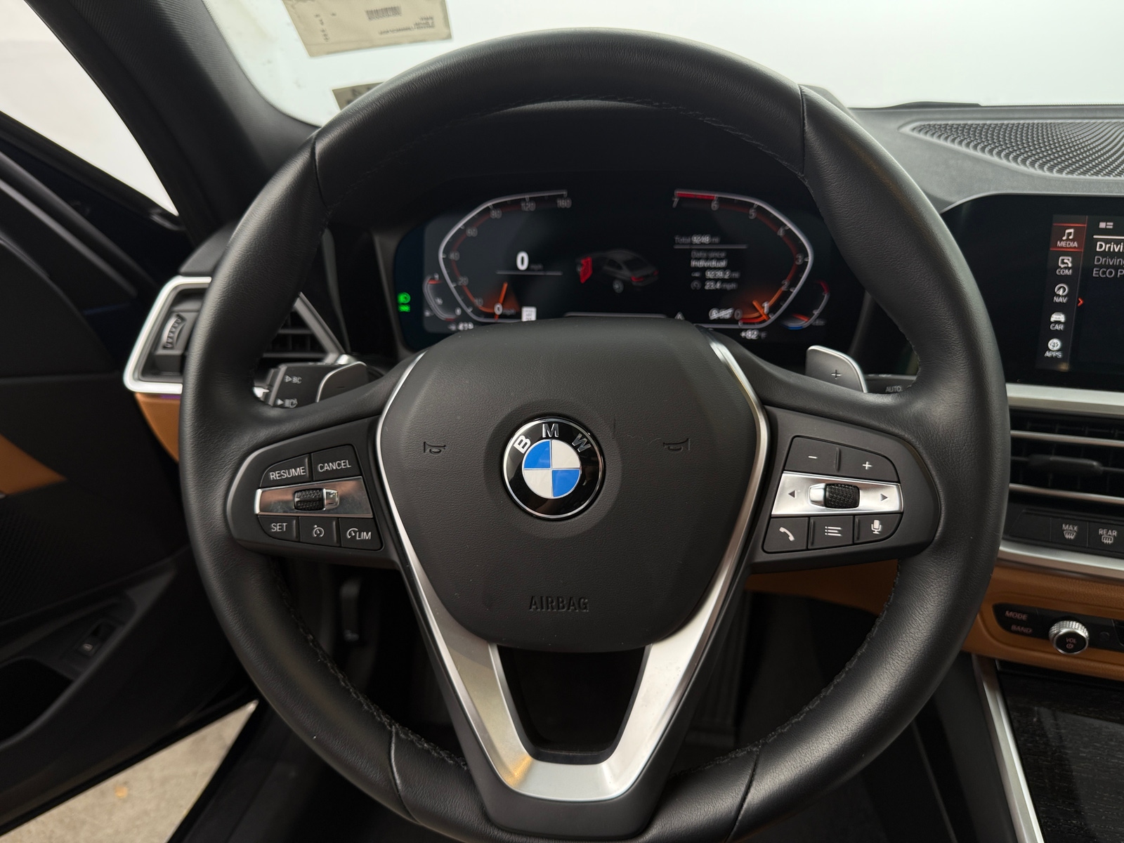Thumbnail: 2022 BMW 3 Series - 4
