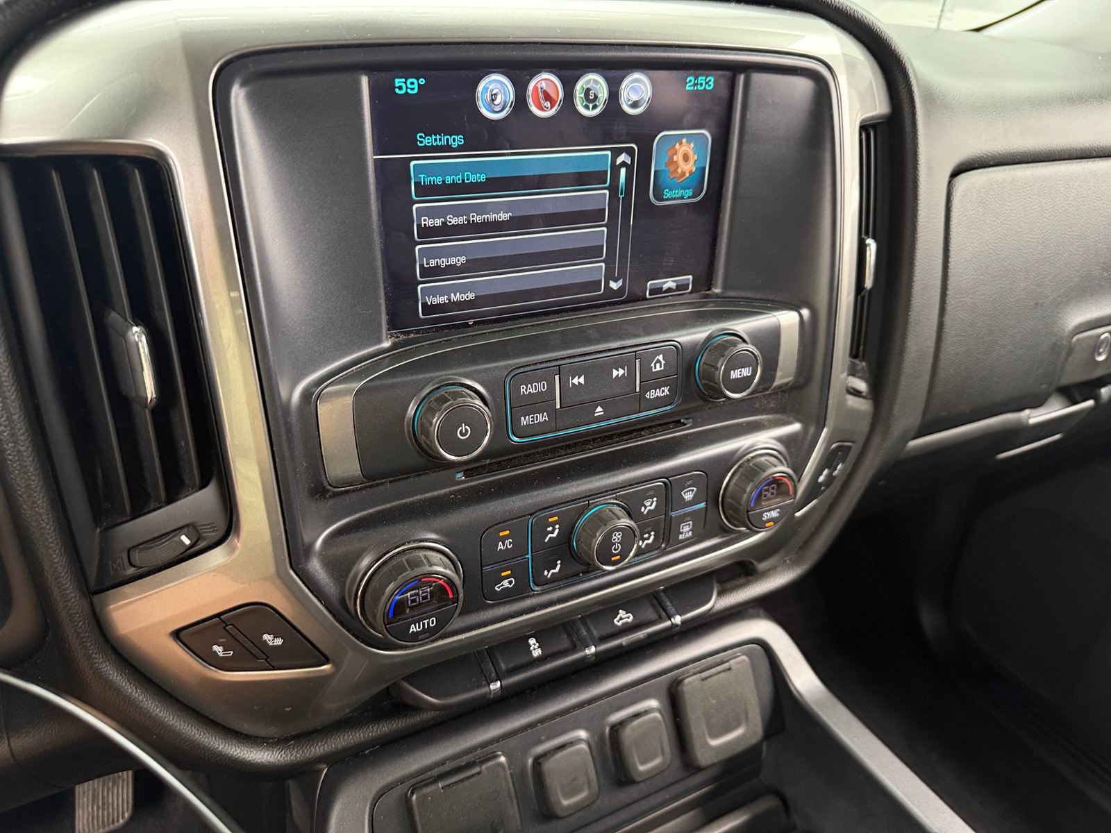 Thumbnail: 2018 Chevrolet Silverado 1500 - 4