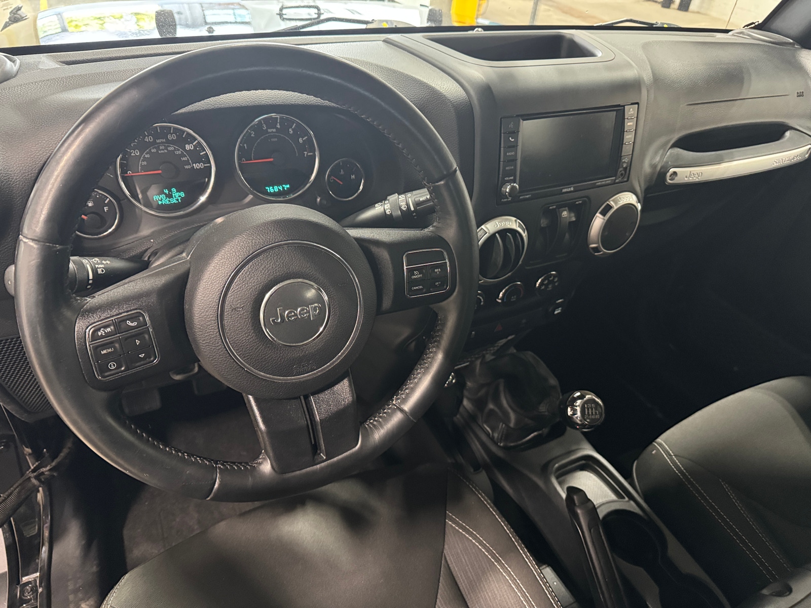 Thumbnail: 2016 Jeep Wrangler - 3