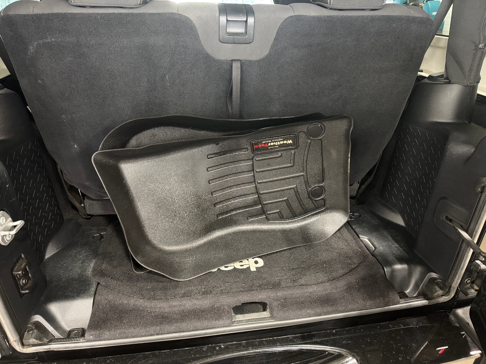 Thumbnail: 2016 Jeep Wrangler - 7
