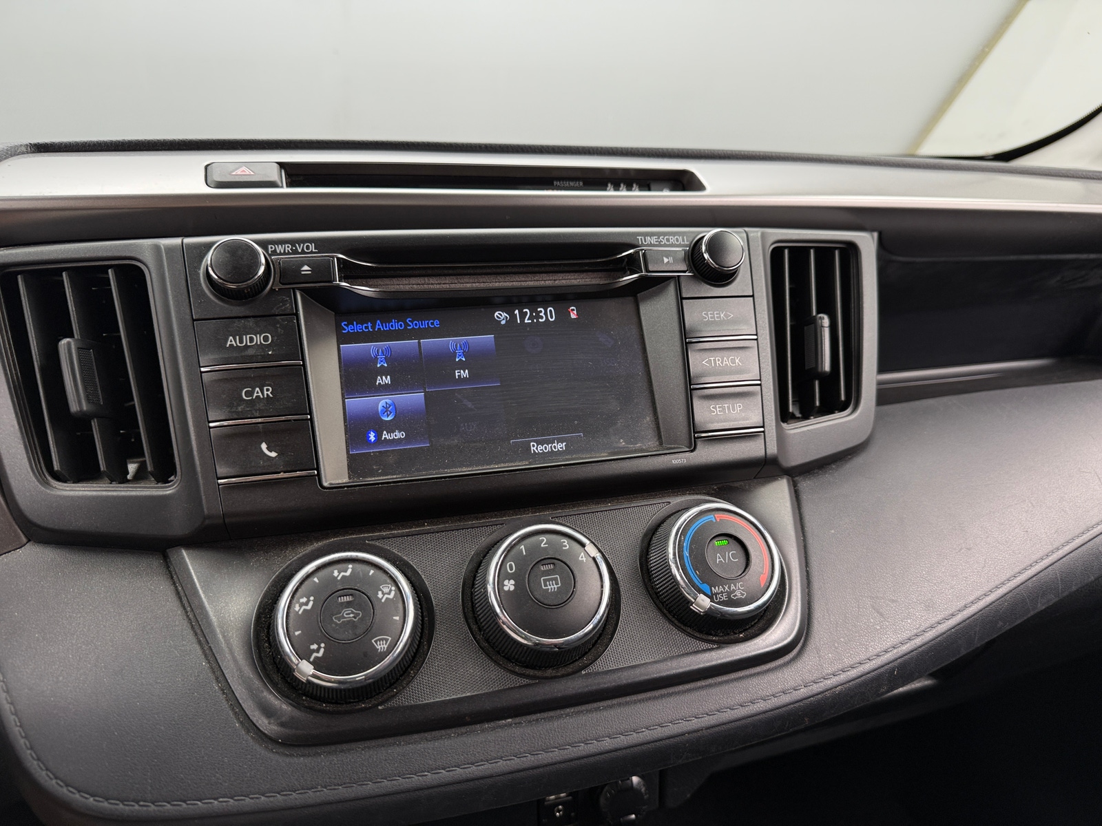 Thumbnail: 2017 Toyota RAV4 - 4