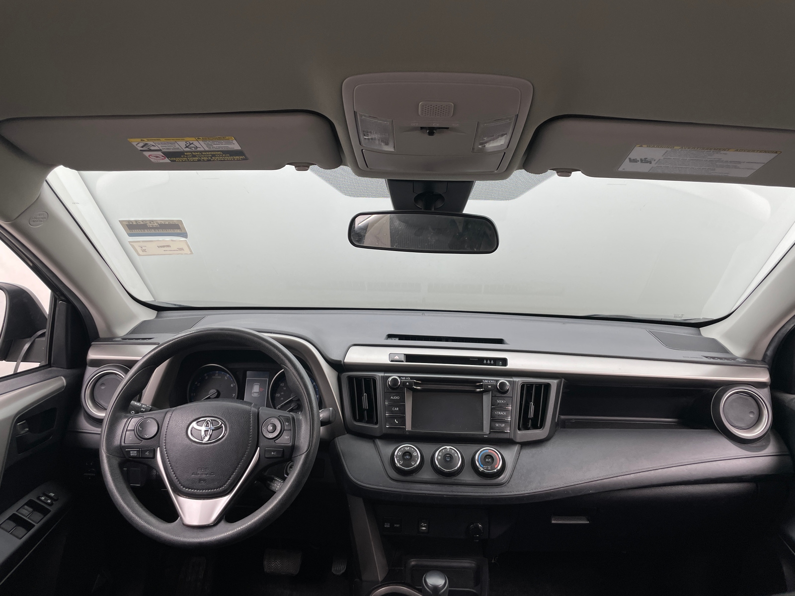 Thumbnail: 2018 Toyota RAV4 - 3
