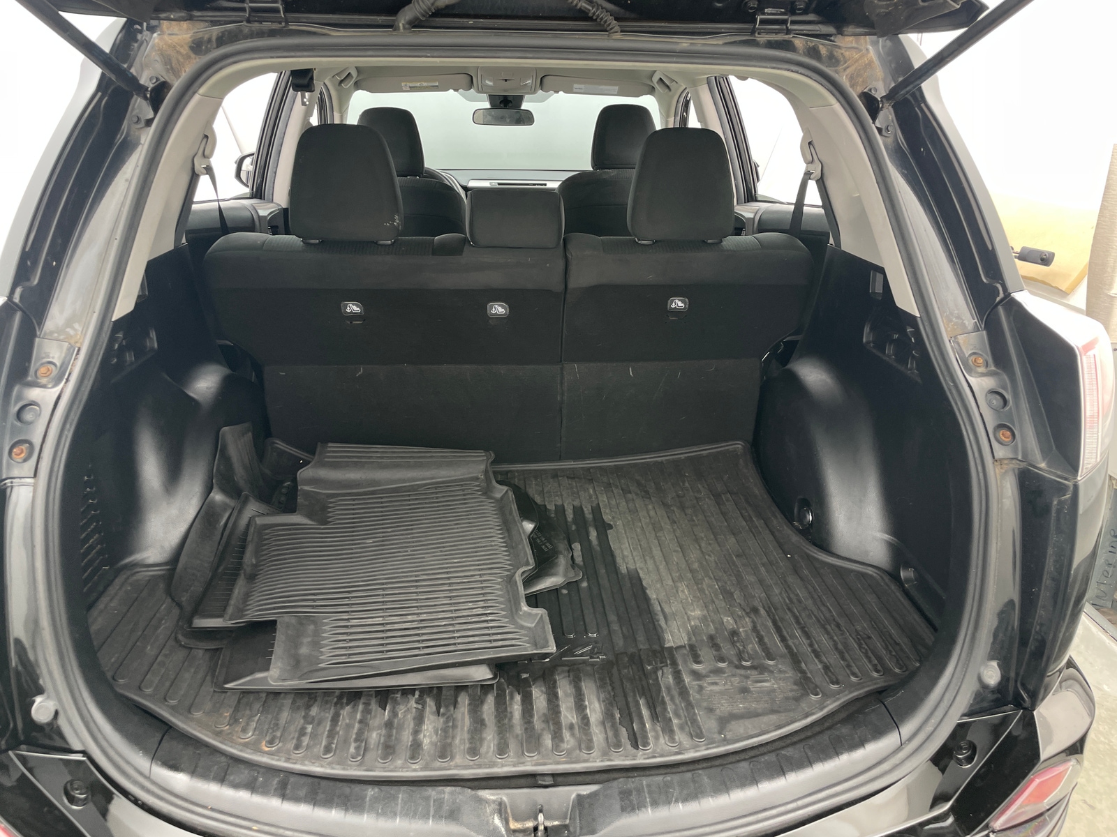 Thumbnail: 2018 Toyota RAV4 - 7