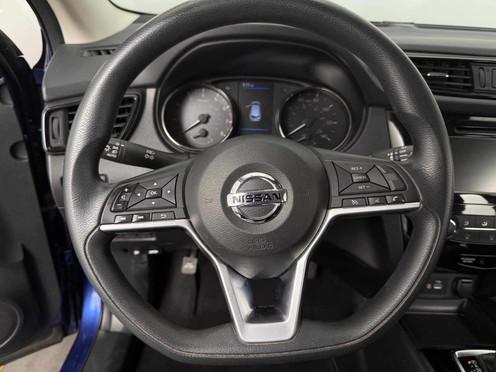 Thumbnail: 2020 Nissan Rogue Sport - 5
