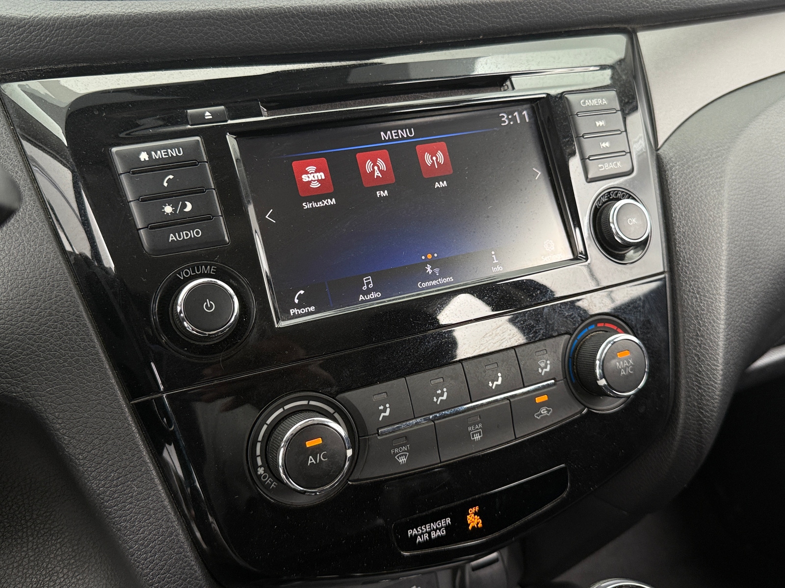 Thumbnail: 2020 Nissan Rogue Sport - 4