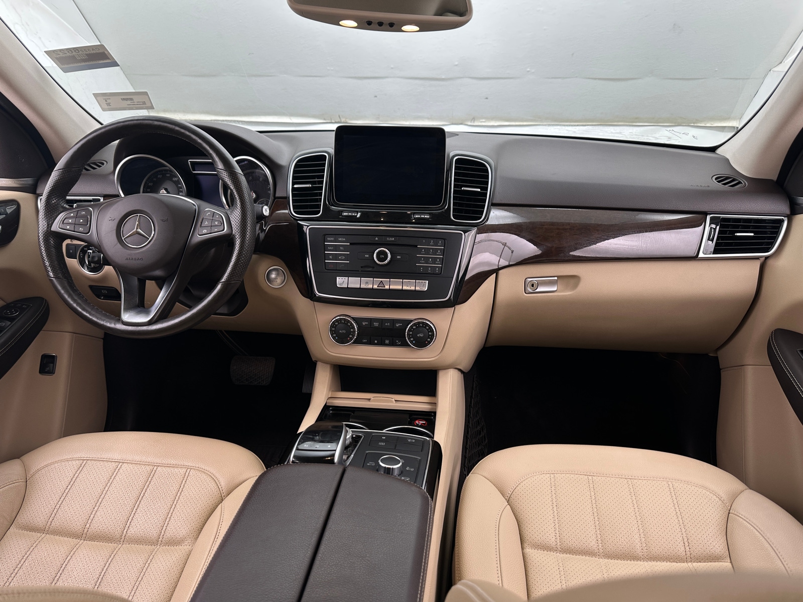 Thumbnail: 2018 Mercedes-Benz GLE - 2